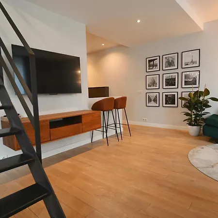Duplex Near Paris/ Rer 4 Bedrooms 100m2 Balcony * 默东